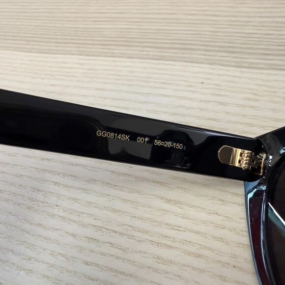 Gucci Round Oval Sunglasses Black main image 4